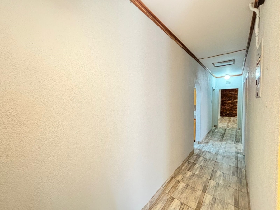 4 Bedroom Property for Sale in La Hoff North West